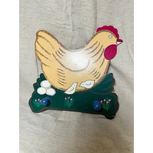Other - Vintage Hen Wall Decor CottageCore with Hanging Pegs Hen and Chicks